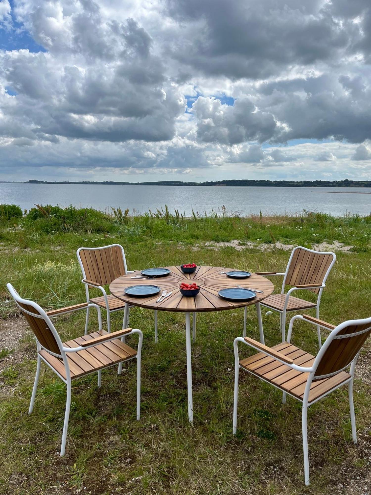 Tiny Seaside - Skarrev Hotel Aabenraa Exterior photo